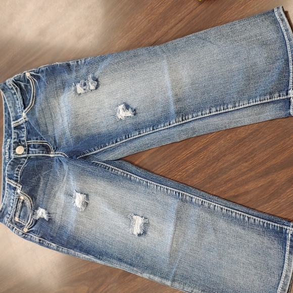 🥳 3/$15!!  Maurice's Crop Deconstructed Jeans Size 5/6 - Picture 2 of 9